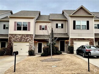 Building Photo - 567 Oakside Pl