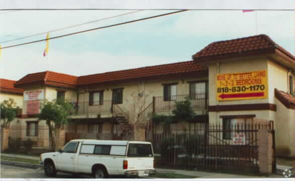 Foto del edificio - Burnet Apartments