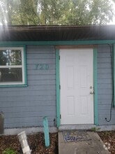 Building Photo - 720 26th Ave E