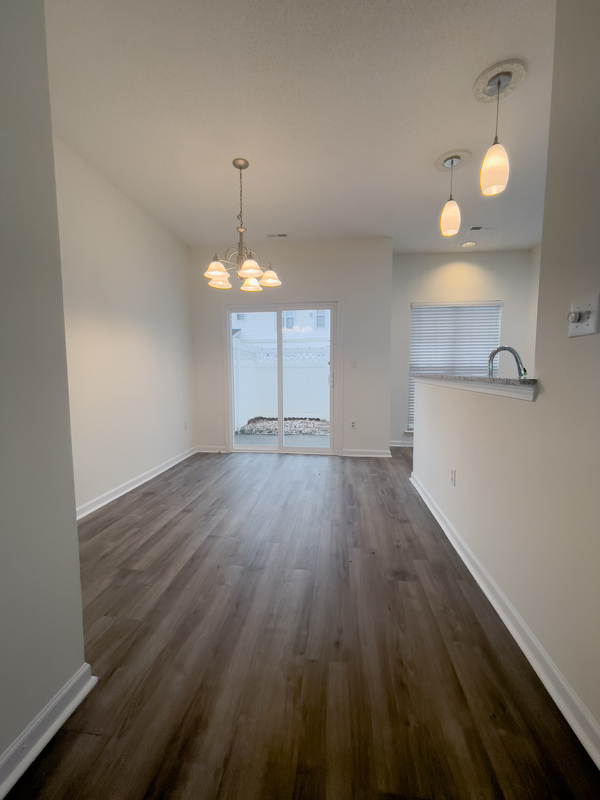 Foto del edificio - 6450 Mallard View Ln