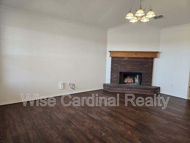 Foto del edificio - 5709 Auburn Dr