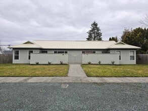 Building Photo - 408-410 Warner St