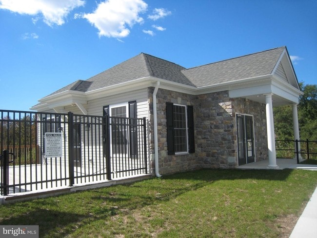 Building Photo - 6301 Lydia Hollow Dr