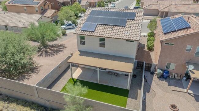 Building Photo - 3 Bedroom, 2.5 Bath