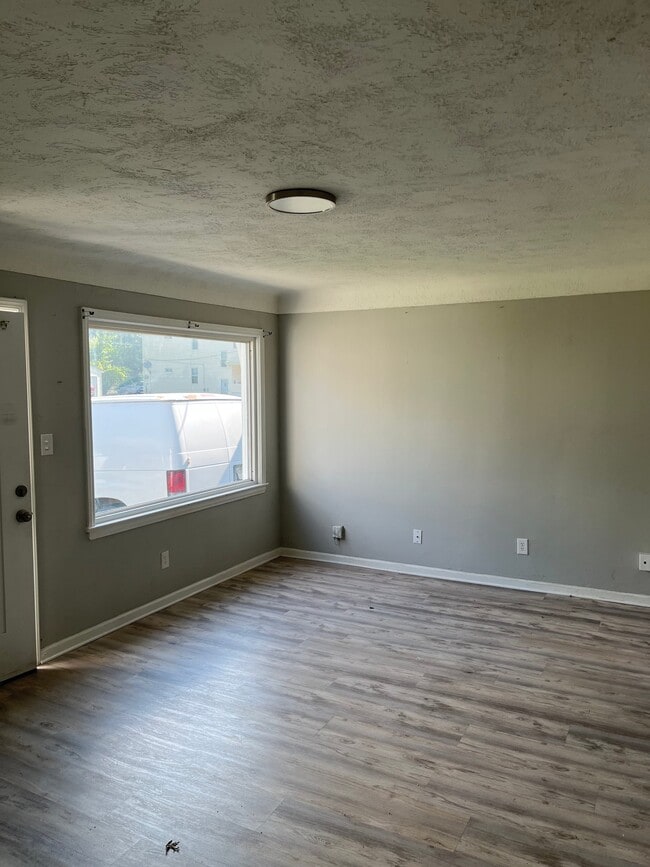 Building Photo - 11800 Princeton Ave