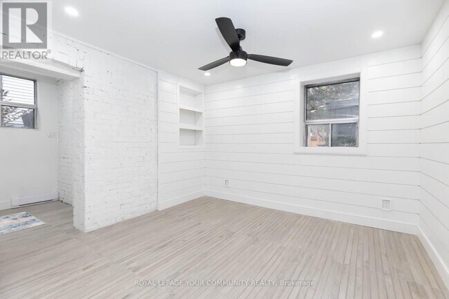 Photo du bâtiment - 38 Leuty Ave