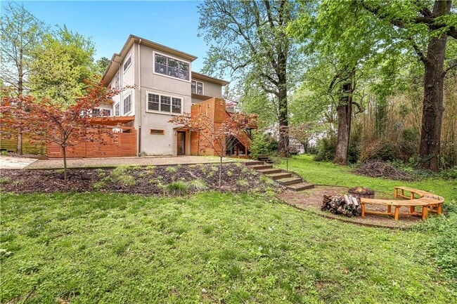 Foto del edificio - 402 W Ila St