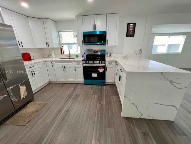 Foto del edificio - 2901 SW 58th St