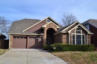 Building Photo - 5917 Beckett Dr