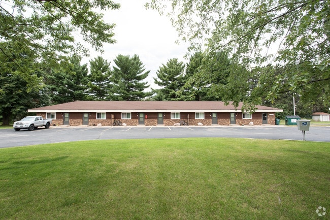 Bush Court Rentals Stevens Point WI Apartments com