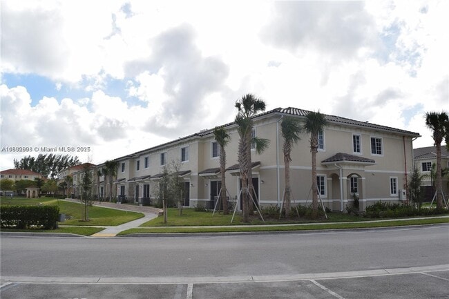 Building Photo - 2574 SW 81st Terrace