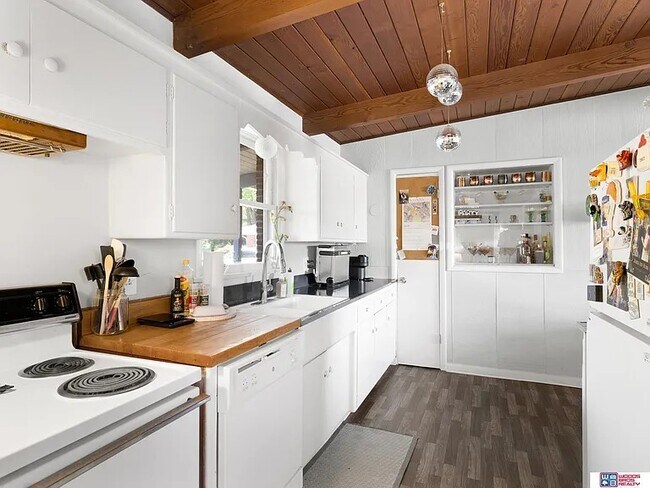 Foto del edificio - 4620 Eden Cir