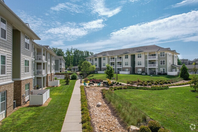 Building Photo - Colony at Centerpointe