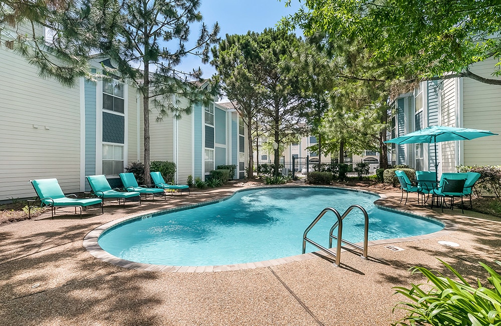 Pelican Bay Apartments Kenner, LA