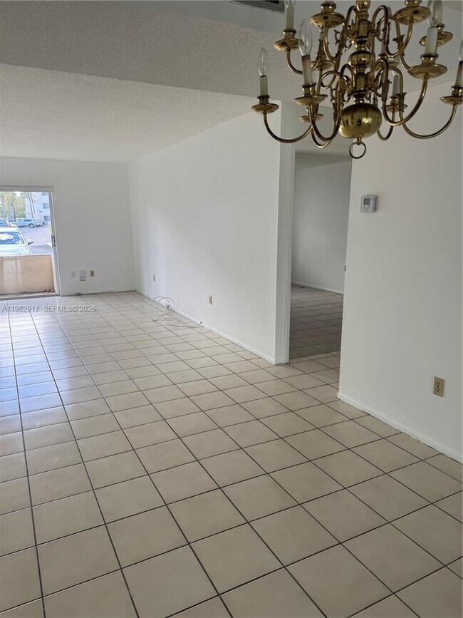 Foto del edificio - 7747 SW 86th St