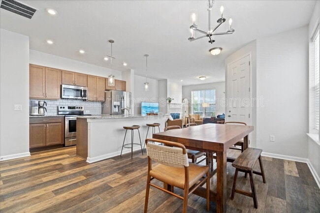 Foto del edificio - 9239 Hawley Dr