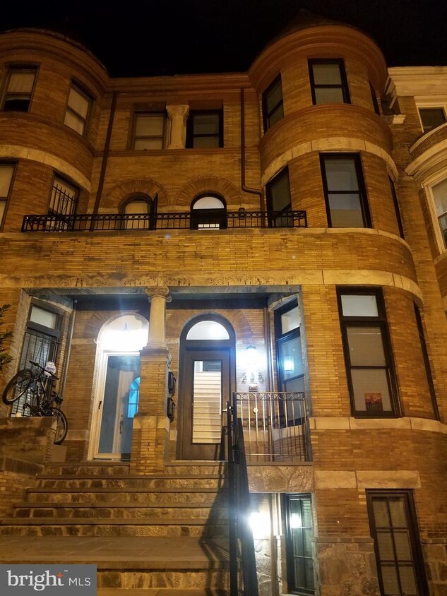 Primary Photo - 225 Florida Ave NW