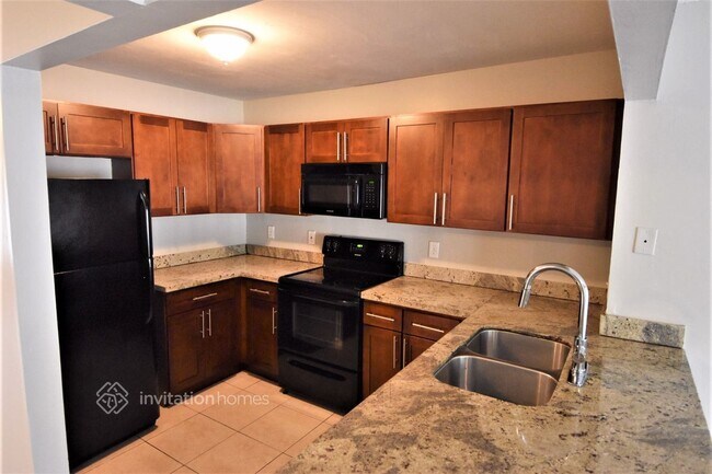 Foto del edificio - 3901 NW 110th Ave