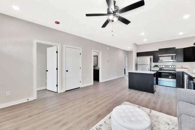 Foto del edificio - 5429-31 E 31st St N