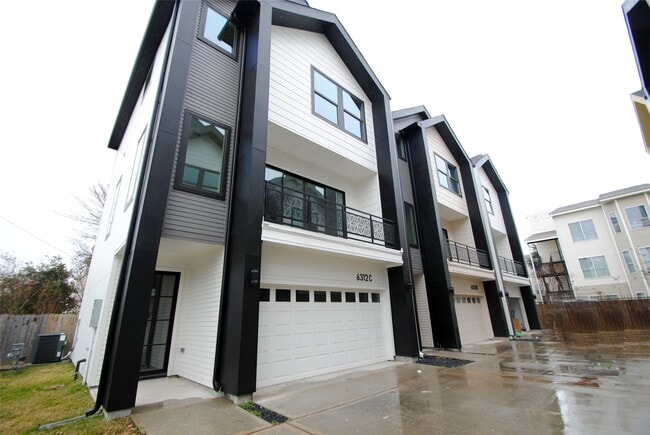 Building Photo - 6312 Illinois St