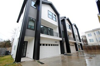 Building Photo - 6312 Illinois St