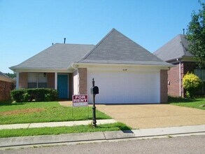 Building Photo - 10139 Cross Valley Dr
