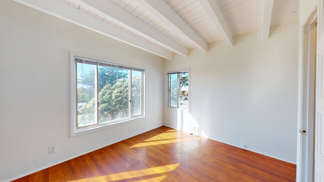 Building Photo - 1536-1552 Great Hwy