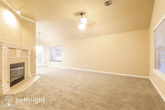 Foto del edificio - 4 br, 2 bath House - 620 Apple Tree Lane UNIT
