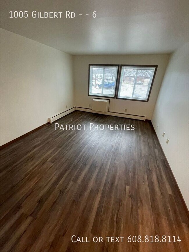 Foto del edificio - 1005 Gilbert Rd