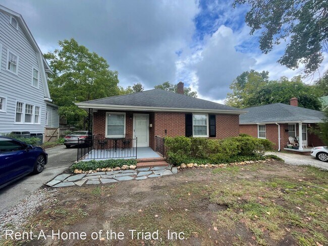 Foto del edificio - 2 br, 1 bath House - 1013 A N Eugene
