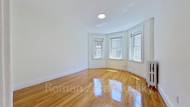 Building Photo - 10 Orkney Rd