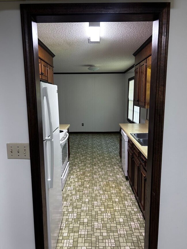 Foto del edificio - 1601 Cedarbrook Dr