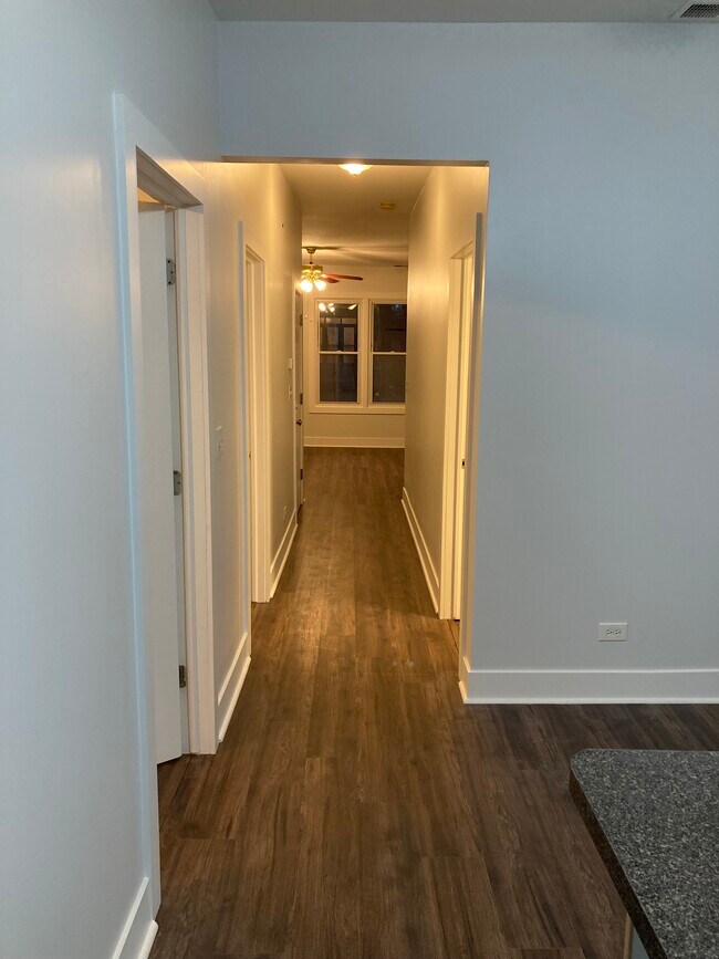 Foto del edificio - 2416 W Fillmore St