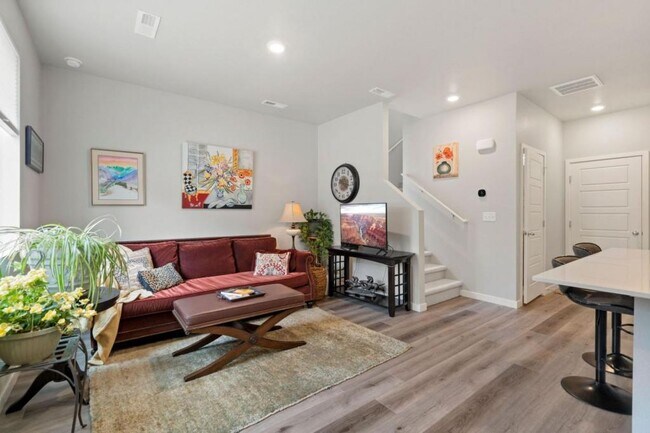 Photo - 271 Penguin St Townhome