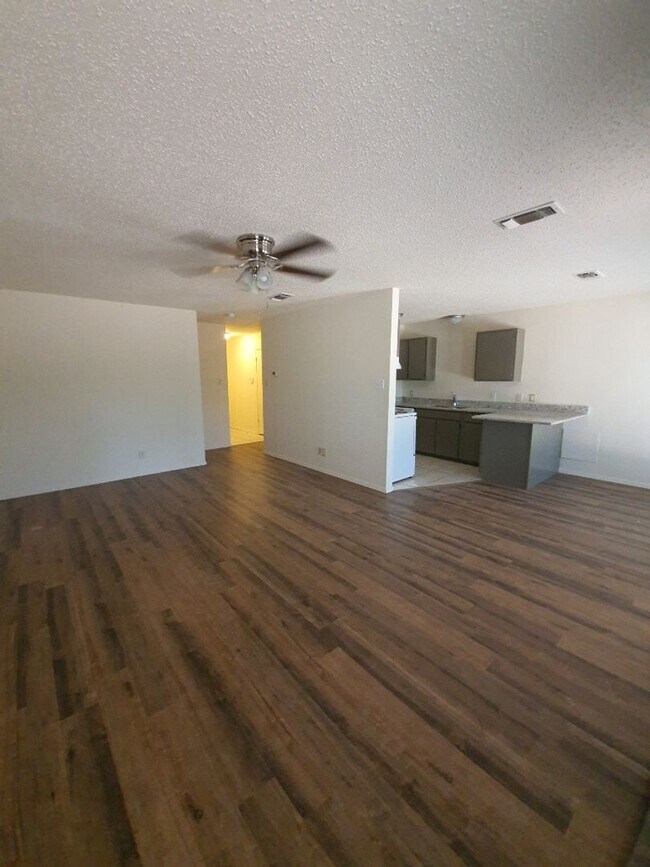 Foto del edificio - Affordable 3-bedroom, 2 bath home READY NOW!