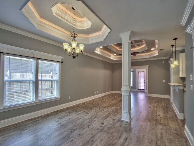 Building Photo - 114 Carousel Cir