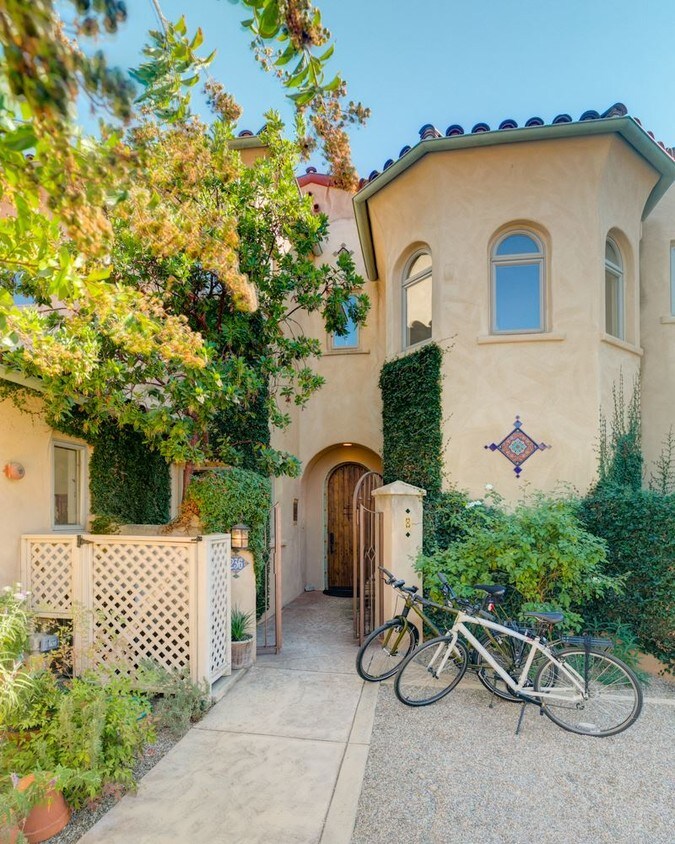 Foto principal - 2 br, 3 bath House - 236 S Montgomery St