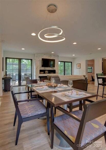 Foto del edificio - 3945 Rockfern Rd