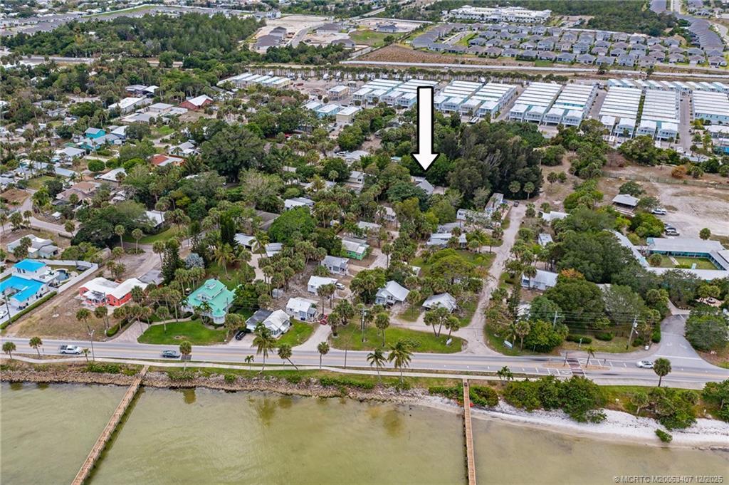 Building Photo - 2172 NE Poinciana Terrace