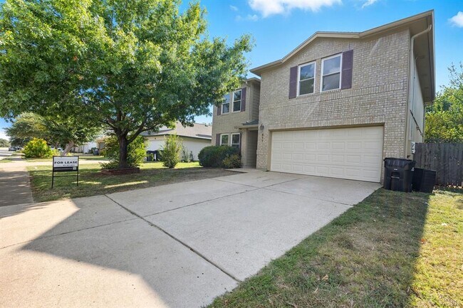 Foto del edificio - 617 Riverway Ln