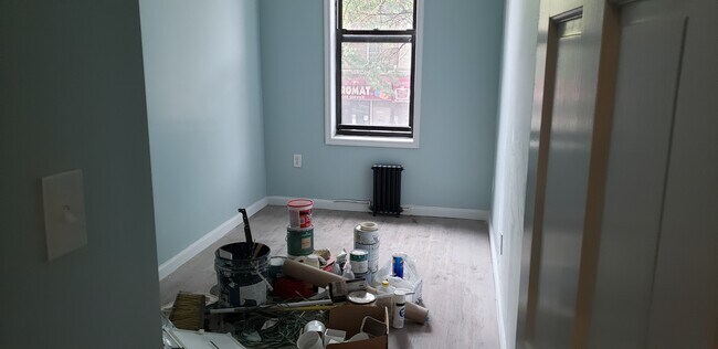 Foto del edificio - 1233 Flatbush Ave