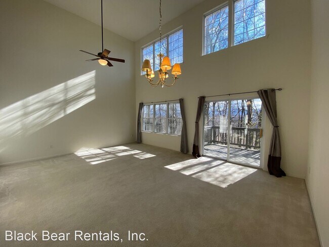 Foto del edificio - 2 br, 2.5 bath House - 165 Farm Lane
