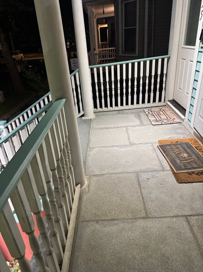 Foto del edificio - 753 Winchester Ave