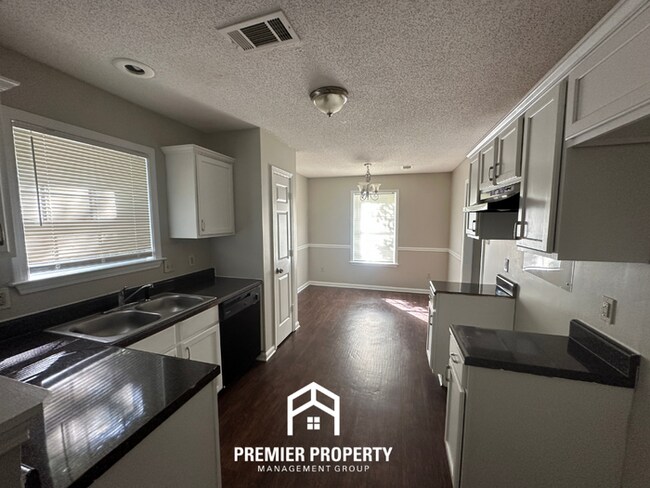 Foto del edificio - 10140 Cameron Ridge TR