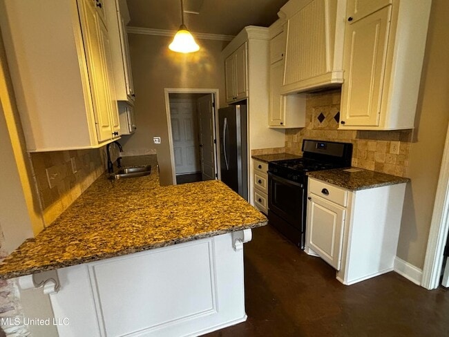 Photo - 221 Greenfield Ridge Dr House