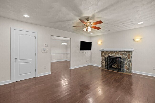 Foto del edificio - Beautiful Spacious Home for Rent in Norfolk!