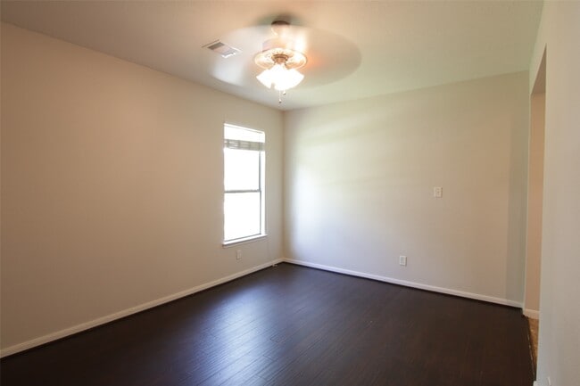 Building Photo - 9431 Black Tooth Way