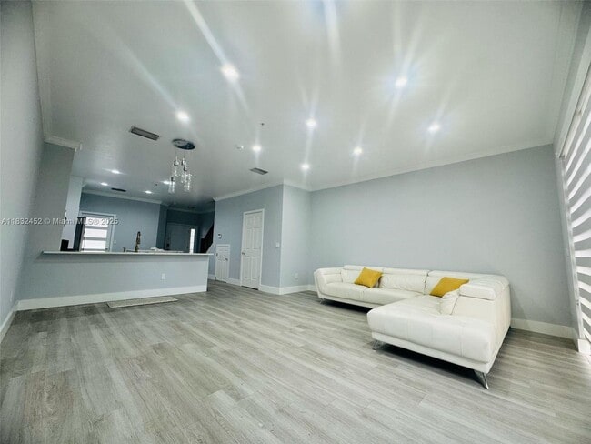 Building Photo - 16262 Ravina Way