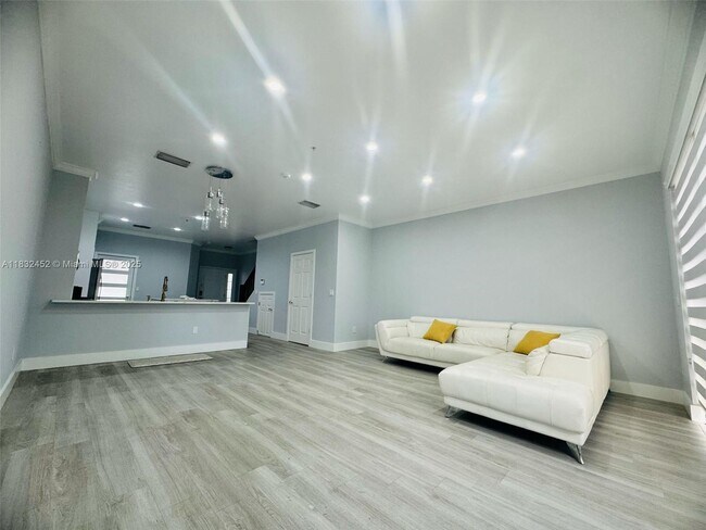 Foto del edificio - 16262 Ravina Way