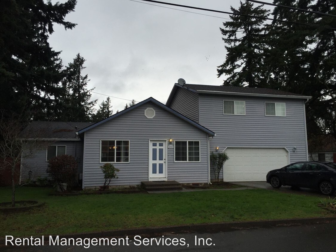 Foto principal - 12723 SE Mill St